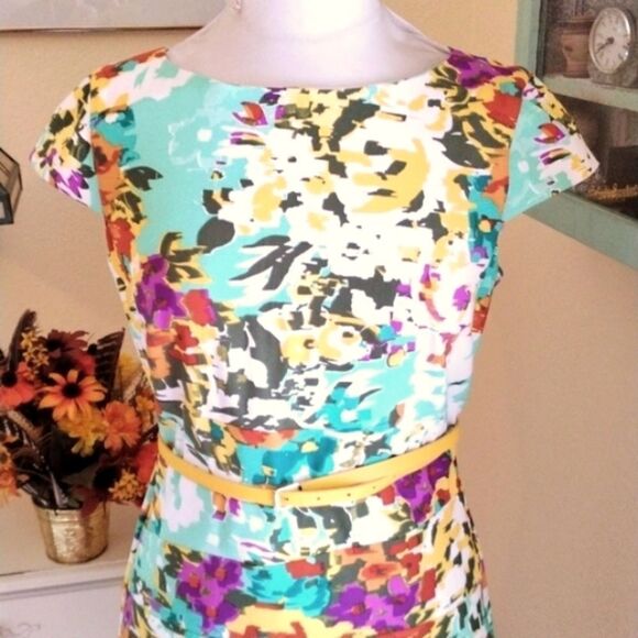 AGB Floral Dress - Picture 2 of 11